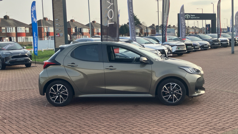 Toyota Yaris 1.5 Hybrid Design 5dr CVT Hybrid Hatchback